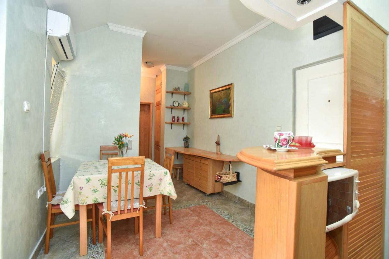 Comfort Inn Old Town Будва Экстерьер фото