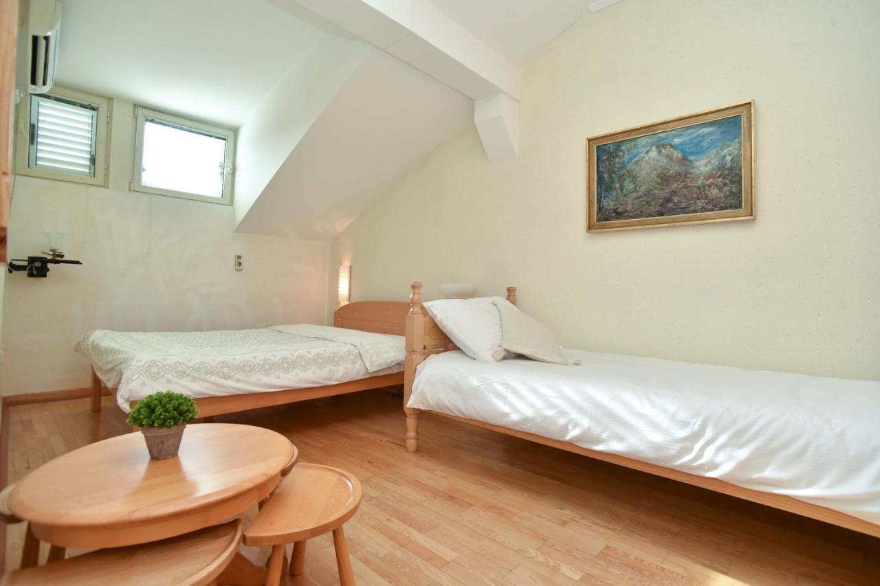 Comfort Inn Old Town Будва Экстерьер фото