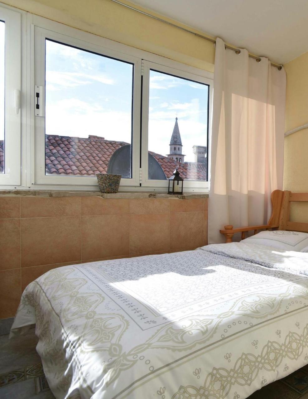 Comfort Inn Old Town Будва Экстерьер фото